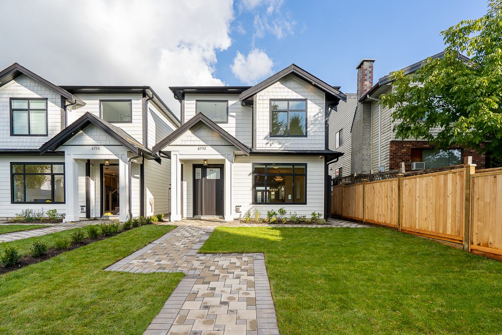 Fresh custom sod installation in the front yard in Port Moody.